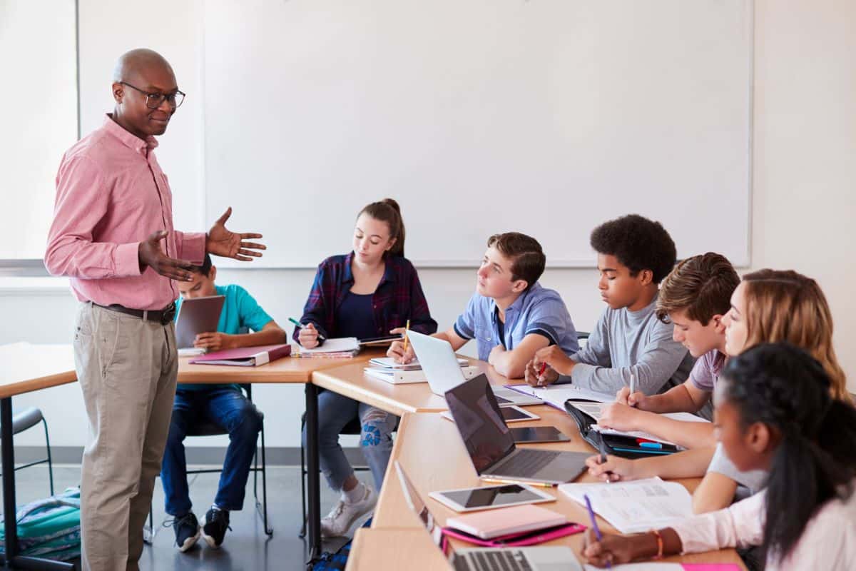 Exploring the Impact of the Hidden Curriculum Graduate Programs for(04)
